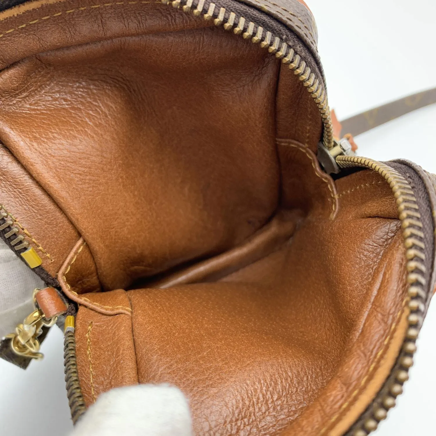 Trendy Inspired Louis Vuitton Vintage Monogram Canvas Mini Danube Crossbody Bag