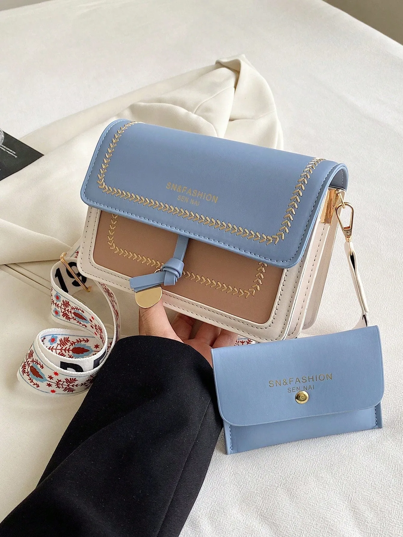 Versatile new crossbody bag