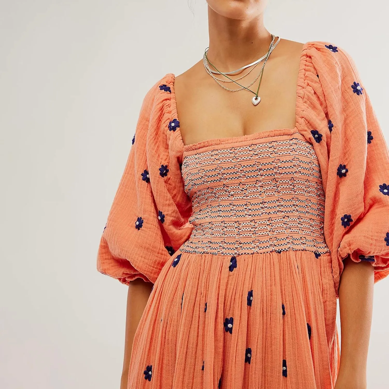 Women's Floral Embroidered Maxi Dress Square Neck Boho Flowy Dress Puff Sleeve Smocked Flowy A-line Dress