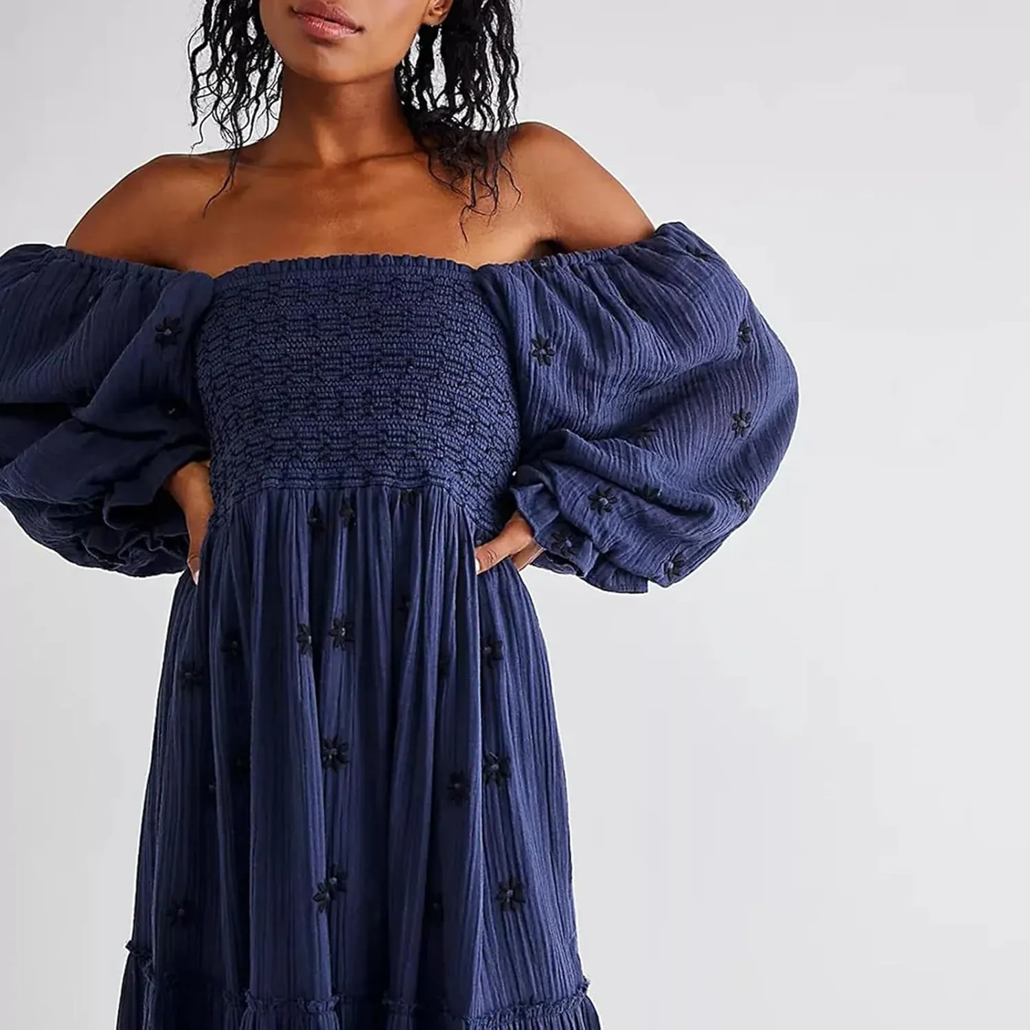 Women's Floral Embroidered Maxi Dress Square Neck Boho Flowy Dress Puff Sleeve Smocked Flowy A-line Dress